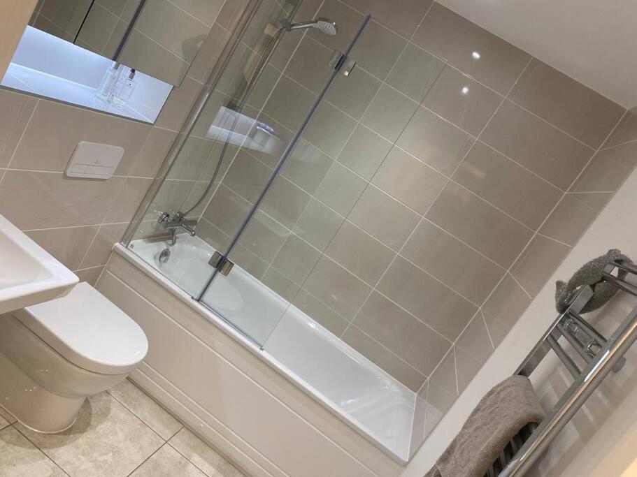 Unrivalled Location - Five Star - Worcester Apartment Экстерьер фото