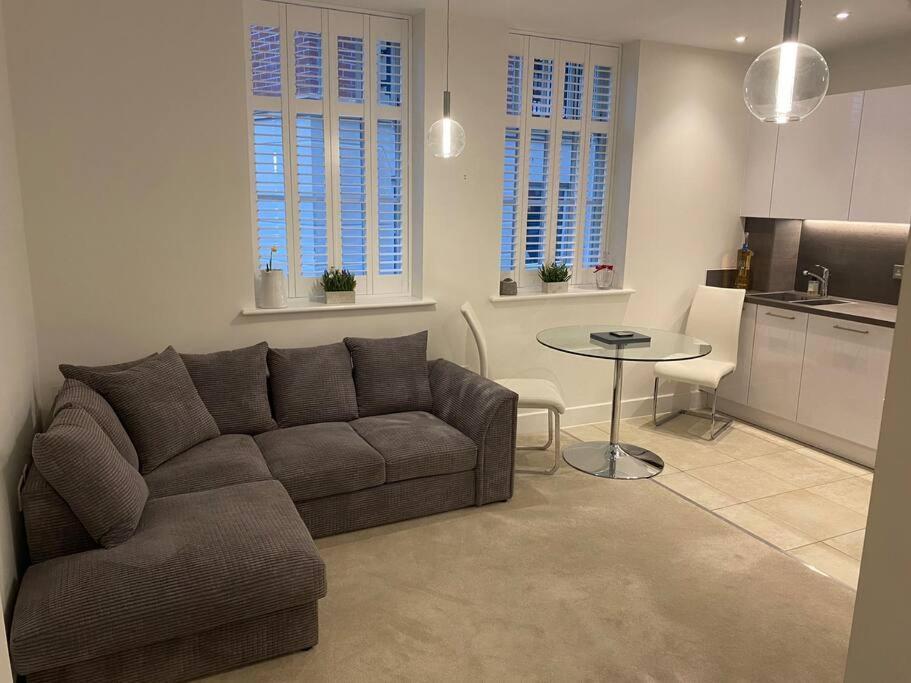 Unrivalled Location - Five Star - Worcester Apartment Экстерьер фото