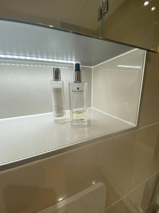 Unrivalled Location - Five Star - Worcester Apartment Экстерьер фото